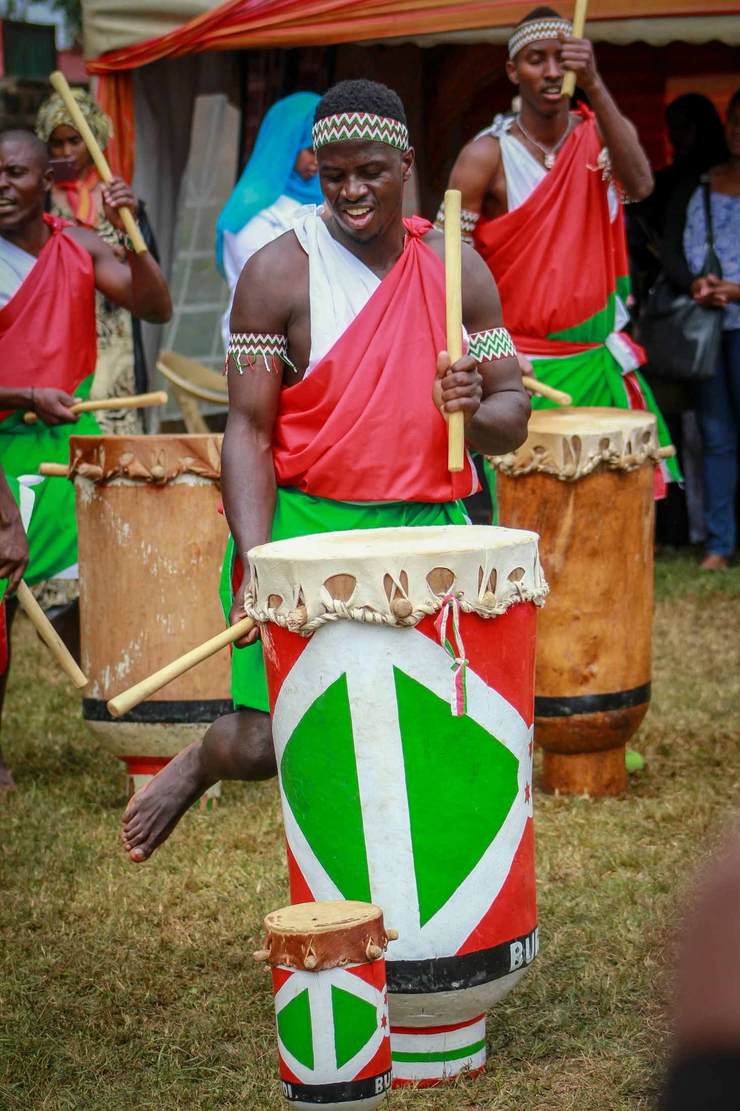 Meet Yimba Music: Six Voices, One Heart